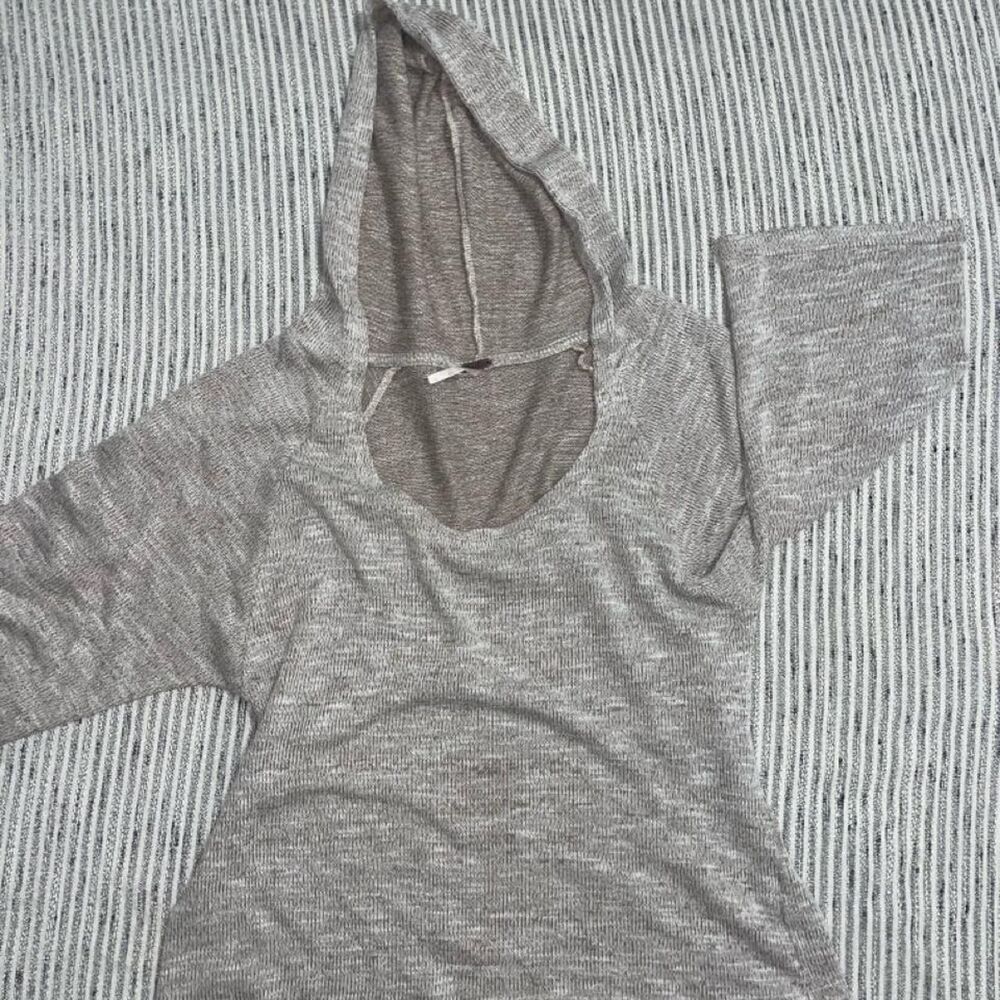 Poof Women's Grey and Cream Sweatshirt